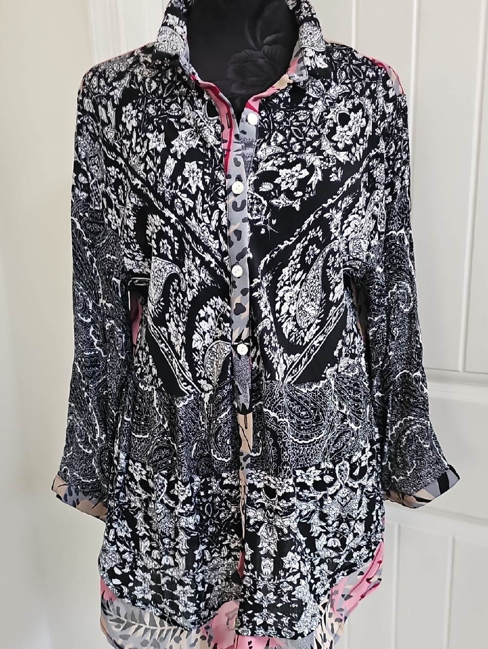 Amanda Blu Black & White Paisley Button-Down Top with Pink Accents, Size Medium